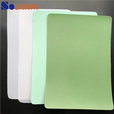 Нискотемпературен пластмасов лист